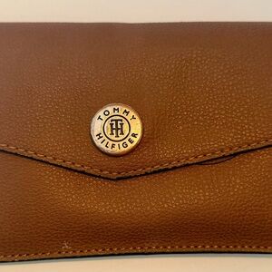 Tommy Hilfiger Tan Faux Leather Envelope Wallet Clutch
